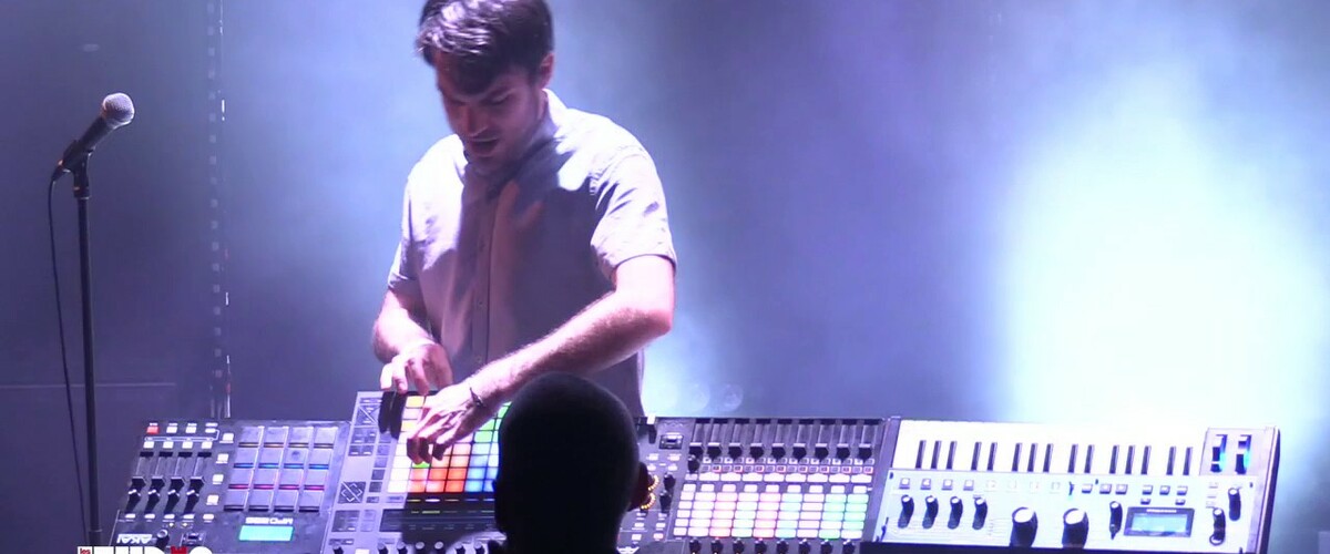 ELECTROBOX avec Ondubground X Misc + Rhino + GROUPE SUPRISE