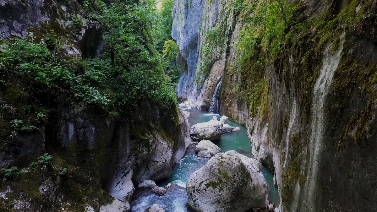 Les Gorges du Pont du Diable | Prenez de la hauteur et admirez