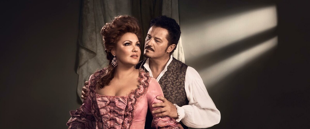 ADRIANA LECOUVREUR